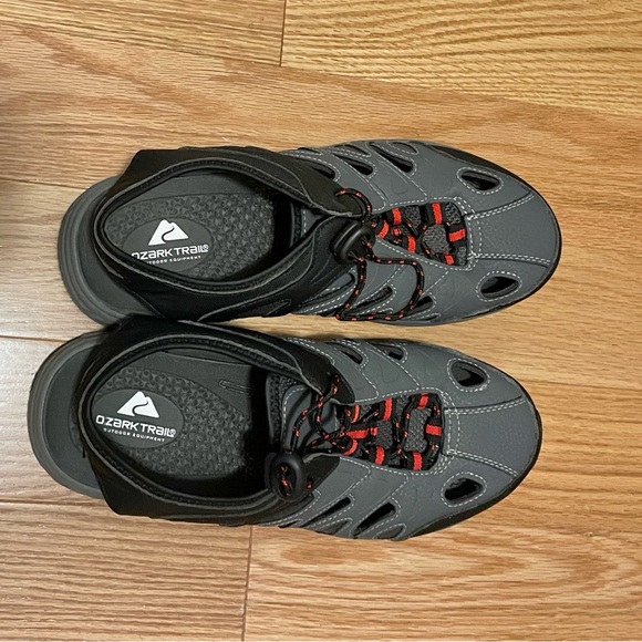 Ozark Trail water boat shoes excellent condition size 7 - Picture 2 of 5